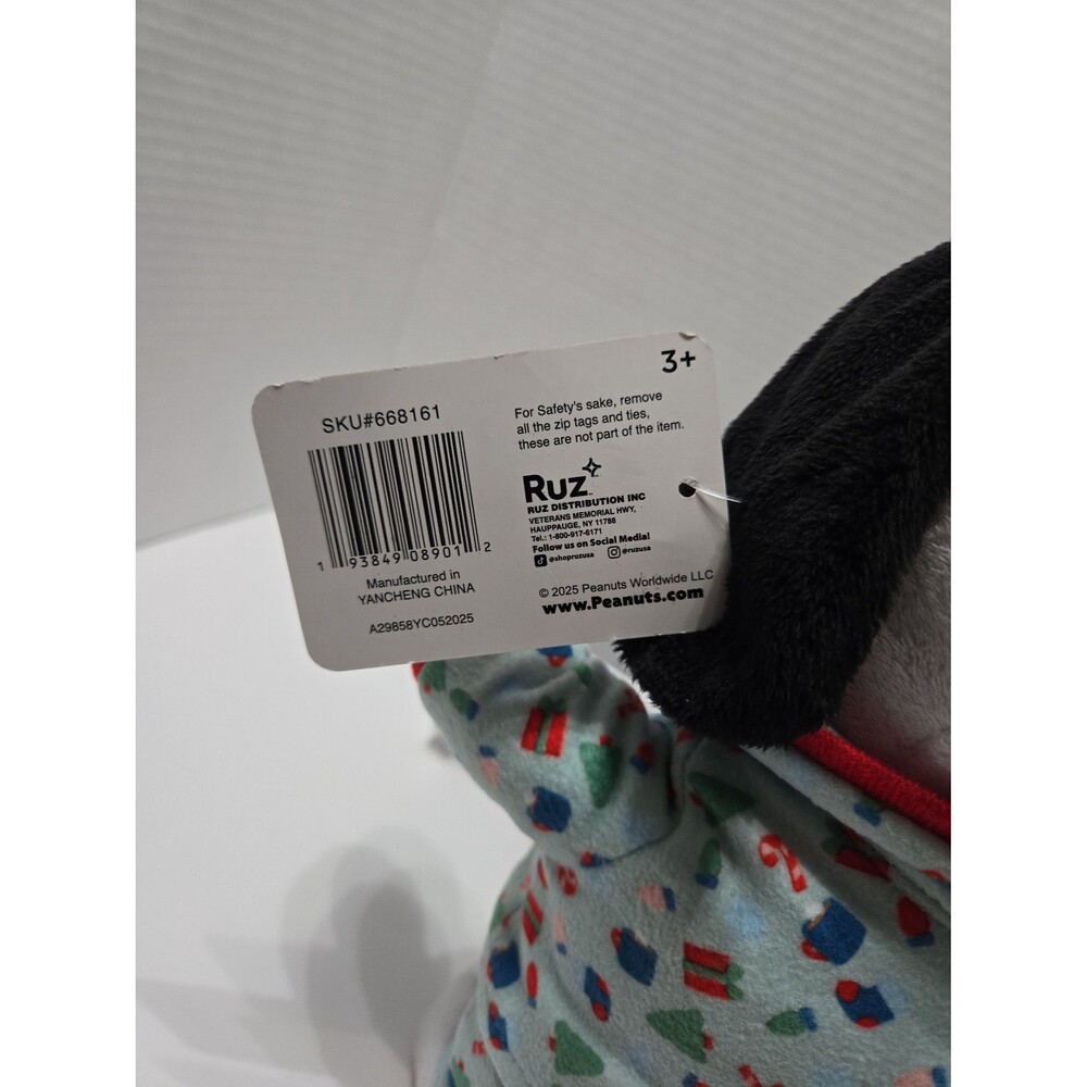 Ruz Peanuts Snoopy Pajama Set Collectible Plush Stuffed Animal NWT - Picture 5 of 7